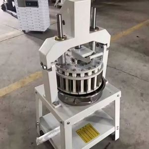 Machine à couper et à rouler les boules de pâte pour boulangerie manuelle, machine à diviser la pâte utilisée à la main - Product Image 3