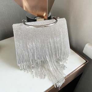 Tas Berlian Imitasi Berkilau Perak untuk Wanita, Tas Tangan Pesta Malam yang Mewah, Tas Selempang Hobo Berhias Berlian Imitasi - Product Image 3