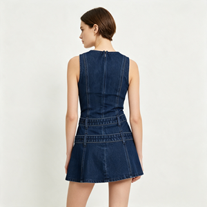 Robe Courte Femme en Jean Bleu Foncé, Style Vintage Streetwear, Design Tendance, Logo Personnalisé, Vente en Gros - Product Image 3