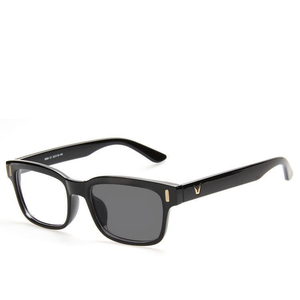 2025 Diseñador Nuevas gafas fotocromáticas de explosión de alta calidad Personalización en línea - Product Image 2