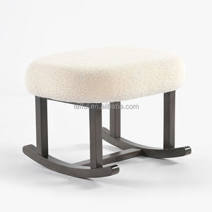Silla mecedora ajustable para recién nacidos con cojín boucle y reposapiés para madres lactantes - Product Image 6