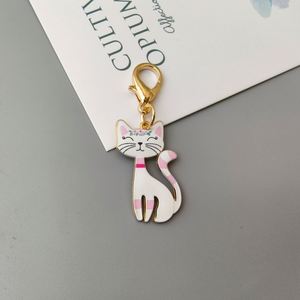 Llavero con colgante de gatito impreso en aleación, modelo Cat-8, para Halloween, comercio transfronterizo, artículos ligeros para bolsos pequeños y pequeños regalos, disponible. - Product Image 5
