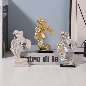 Figura de Resina de Momento de Beso de Mystic Arts, Adorno de Escritorio Moderno y Minimalista, Artesanía Abstracta de Lujo Ligero - Product Image 4