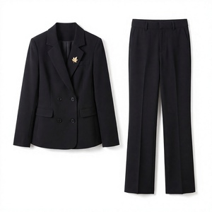 Ensemble de costume pour femme à double boutonnage, blazer et pantalon, couleur unie, col cranté, coupe classique, tenue formelle, saison automne - Product Image 4