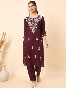 Maroon Ethnic Motifs Embroidered Chikankari Pure Cotton Kurta With <b>Trouser</b> - Product Image 3