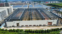 Structures en acier haute résistance pour la construction préfabriquée immobilière, conception de barndominiums préfabriqués écologiques et de hangars de stockage