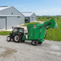 Landwirtschaftlicher TMR-Futtermischwagen Traktor-gezogene Total Mixed Ration Vorbereitungsmaschine mit Lader und Förderband