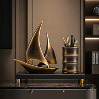 Porte-stylo en résine moderne en forme de voilier, symbole de navigation en douceur, ornement de bureau, décoration de maison