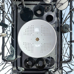 YSTOOM YG142342 <span class=keywords><strong>Antena</strong></span> 4G 5G MIMO 2x2 de 20M con Plato de 90cm, <span class=keywords><strong>Cable</strong></span> de Alimentación, Ganancia de 34dbi, Polarización Horizontal/Vertical, 2 Conectores Hembra - Product Image 3