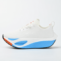 Chaussures de course respirantes avec plaque en carbone pour l'entraînement au marathon avec amorti