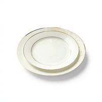 Service d'assiettes plates en porcelaine fine avec bord doré, vaisselle occidentale OEM ODM pour restaurants et hôtels