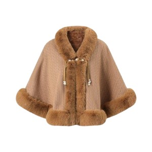 Poncho élégant en fausse fourrure tricotée pour femme, avec bordure chaude et élégante, fermeture perlée, idéal pour mariage, rendez-vous galants et réveillon du Nouvel An - Product Image 5