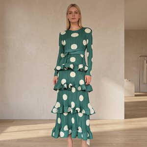 Vestido midi verde de lunares con mangas largas, volantes y cintura con cinturón, estilo casual acampanado, de tela tejida para primavera. - Product Image 4