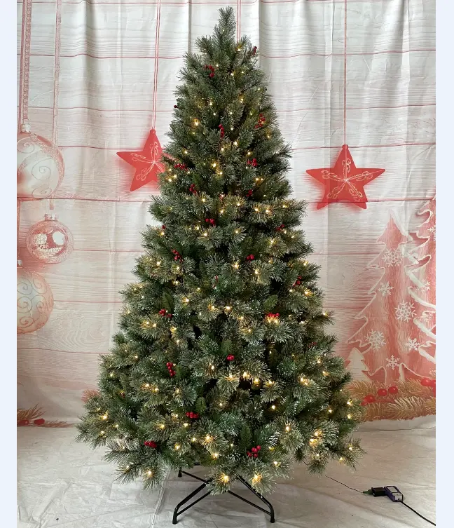Penjualan Terbaik Modern 228 cm pohon Natal kasmir Led pohon buatan pinus dekoratif bersalju dengan Beri