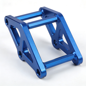 Pièces de cadre de moto en aluminium anodisé usinées sur mesure par CNC - Fabricant de composants de carrosserie en alliage métallique - Product Image 2