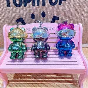 Porte-clés ours <span class=keywords><strong>cyberpunk</strong></span> Hecion, nouveau design, accessoire de mode cartoon, porte-clés ours lumineux, 3 couleurs - Product Image 3