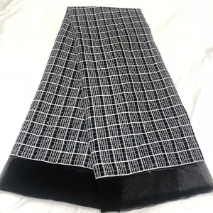 Moda abito da sposa lucido tessuto da sposa da donna profumato brezza perline <span class=keywords><strong>e</strong></span> reticolo 3 Mm <span class=keywords><strong>pizzo</strong></span> paillettes tessuto a rete disegni del cliente - Product Image 4