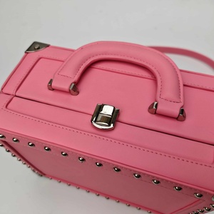 Daily Style PU Leather Crossbody Bag Women Custom Logo Factory Direct Low MOQ Ladies Shoulder Bag - Product Image 5