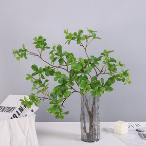 Branches vertes artificielles en plastique de <span class=keywords><strong>Pieris</strong></span> <span class=keywords><strong>japonica</strong></span>, feuilles d'Eucalyptus et d'Enkianthus, plantes à feuilles persistantes pour la maison, les mariages, les jardins et les bureaux - Product Image 1