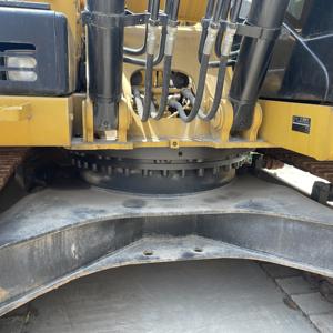 รถขุดมือสองใช้323D หนอนผีเสื้อ - Product Image 3