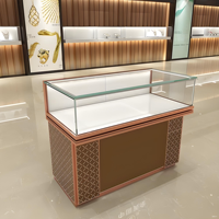 Vitrine en verre luxueuse pour l'affichage de bijoux sur mesure, vitrine de magasin de bijoux, mobilier de magasin de détail de bijoux, vitrine d'exposition