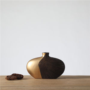 Groothandel goedkope prijs luxe stijl huisdecoratie gouden hars ambachtelijke interieur accessoires vaas hoge vloer vazen voor huisdecoratie - Product Image 4