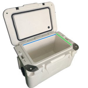 Rotomolding Hard Ice Chest Cooler Refrigerador con aislamiento térmico Refrigerador portátil para pesca en el mar <span class=keywords><strong>Camping</strong></span> - Product Image 4