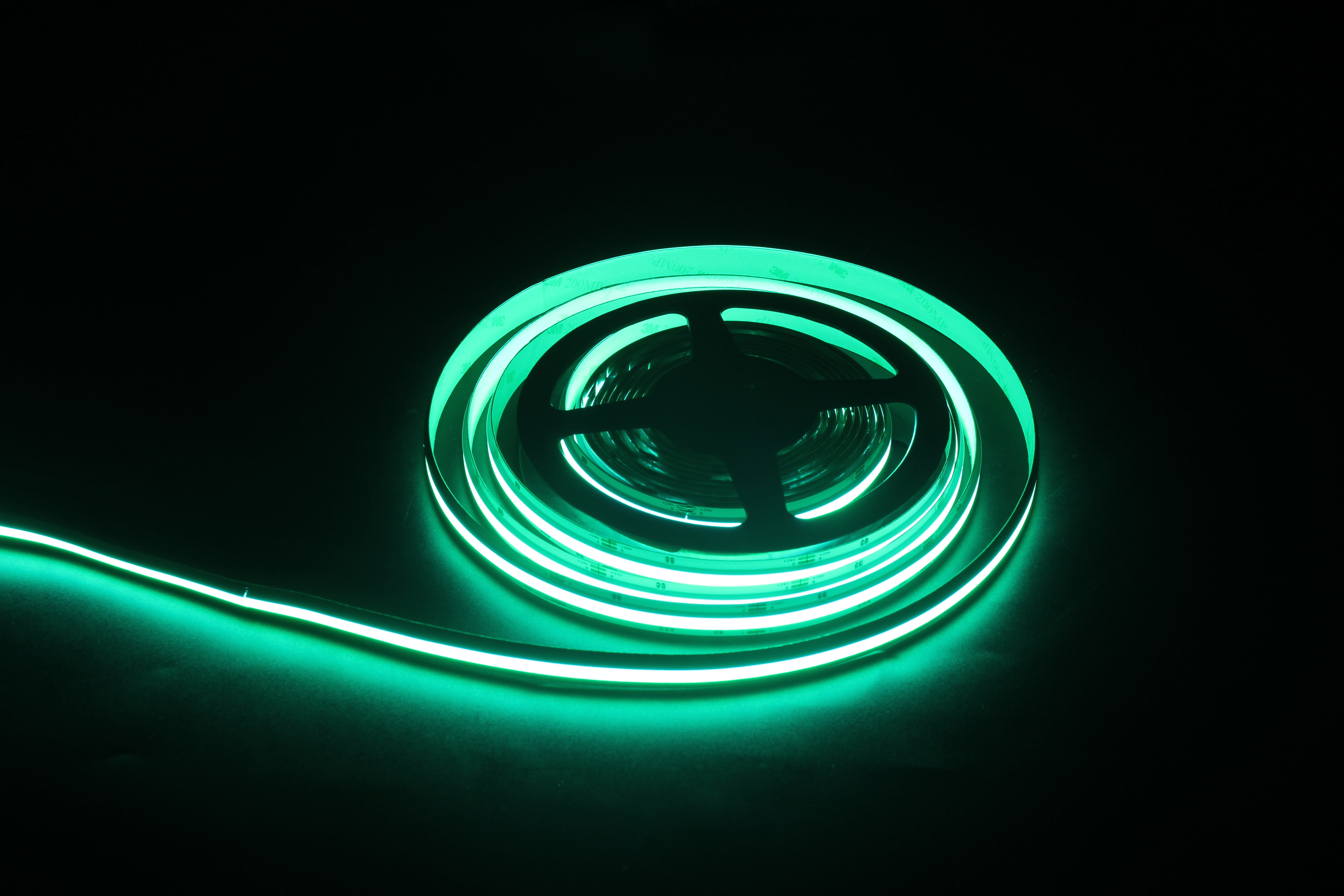 Uniform 480PCS Chip Flexible COB LED Strip DC24V 8W-15W 8mm RGB Color
