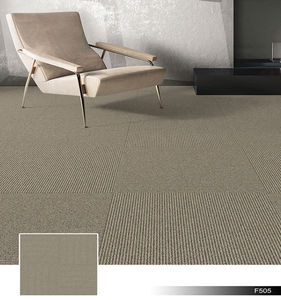 Moquette de sol en polypropylène moderne ignifuge antidérapante, colorée, unie, modulaire, confortable, pour le bureau, le commerce et la maison - Product Image 1