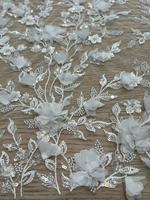 Tissu en tulle de soie brodé blanc en gros pour vêtements de mariée, sacs et accessoires