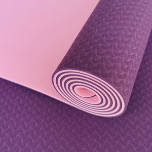 Estera de Yoga de alta calidad de 6mm de espesor TPE estera de yoga logotipo personalizado antideslizante y venta al por mayor de fábrica - Product Image 3