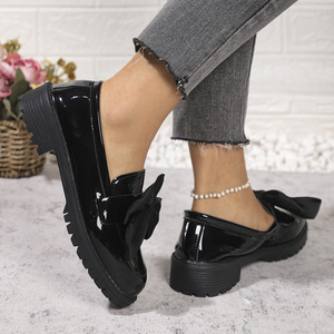 Large Size British Style Slip-on Low Top Shoes Winter Fashion Bows Thick Sole Small Leather Shoes for Women 43 - Product Image 4