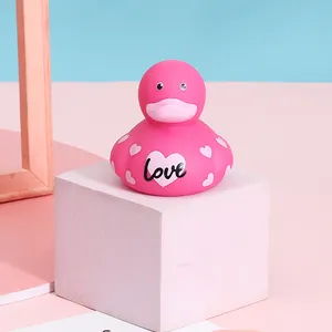 Popular Valentine's Day PVC duck Rubber Medium Bath Duck Bath Floating toys Valentine's Day gifts for small children