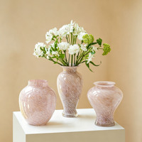 Elegante Luxus-Blumenvase in Rosa, Künstlerisches Modernes Design, Wasserpflanzvase für Frische Blumenarrangements, Heim- und Schreibtischdekoration