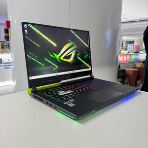 VENTE FLASH Ordinateur portable de jeu ASUS ROG Strix R9 6900HX 16 Go de RAM 512 Go <span class=keywords><strong>SSD</strong></span> d'<span class=keywords><strong>occasion</strong></span> - Product Image 2