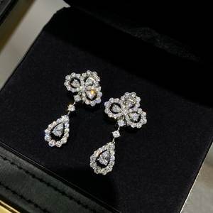 Boucles d'oreilles en or blanc avec diamants taille poire, couleur D naturelle, certifiées GIA, bijoux classiques pour femmes, pour mariage - Product Image 3