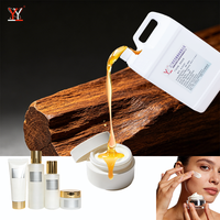 Huile parfumée concentrée au bois de santal en gros pour les soins de la peau faits main et la formulation cosmétique