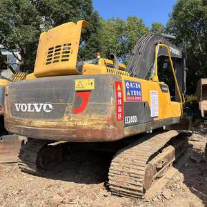 Excavadora de cadenas Volvo EC240 usada, 24 toneladas, 120 kW de potencia, capacidad de cazo de 1.32 m, precio competitivo, bomba no disponible para informe. - Product Image 2