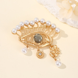 Yunlv colgante de diamantes de imitación de aleación de moda europea y americana, broche de ojo del diablo, ropa de mujer exagerada versátil <span class=keywords><strong>Broo</strong></span> - Product Image 4