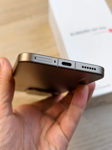 Smartphone Xiao/mi 15T Pro 5G 2025 -- Écran fluide, 6,83 pouces 144 Hz 1,5 K AMOLED, triple appareil photo Leica 50 MP, 5500 mAh, version mondiale - Product Image 3