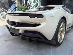 Kit carrosserie compact en fibre de carbone sèche de haute qualité, style OEM amélioré, adapté à la <span class=keywords><strong>Ferrari</strong></span> 296, ajustement parfait 1:1 - Product Image 5