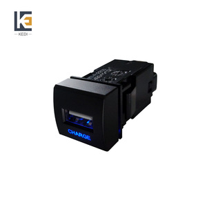 Cargador de coche KEDI 12V USB tipo A de carga rápida para vehículos Toyota - Product Image 5