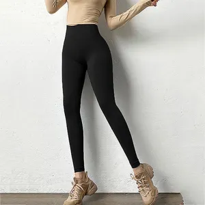 Custom Logo 2021 Yoga Pants Fitness Pink Black Scrunch Butt High Waisted Premium Sports Gym Seamless Leggings For Women