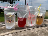 Vente en gros pochette sur pied personnalisée PET pour jus vodka et boisson 350ml 500ml sac à fermeture éclair avec trou de perforation et pailles
