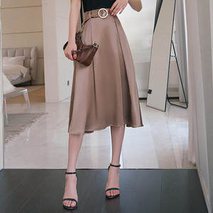 Nouvel arrivage de jupes longues mi-longues en satin de soie pour femmes, taille haute, design de mode, douces, élégantes et sexy, de bureau pour femmes - Product Image 2