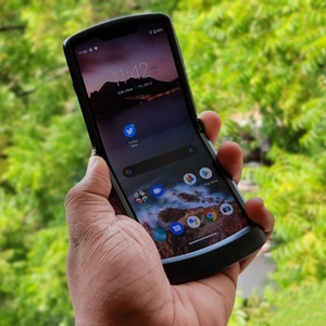 免费送货RAZR 2 XT2071 2020原装可折叠廉价翻转安卓触摸屏手机手机邮寄 - Product Image 5