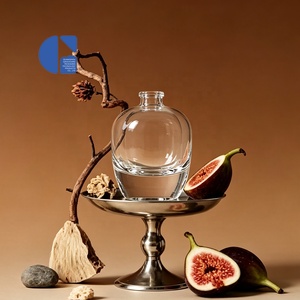 Flacon de parfum miniature en verre de 30 ml inspiré des galets, forme organique symétrique, flacons de parfum à fond épais, emballage de parfum haut de gamme - Product Image 1