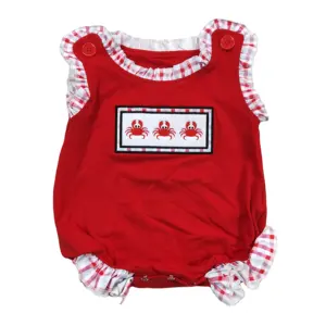 SR0156 Caranguejo bordado vermelho sem mangas Baby Romper Baby Romper Boutique Atacado