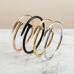 <span class=keywords><strong>Pulsera</strong></span> de Acero Inoxidable de Alta Calidad y Lujo de Moda 2026 de Jessy Jewelry, Brazalete con Dijes de Diamantes LOVE Nail Cartierred para <span class=keywords><strong>Mujer</strong></span> - Product Image 1