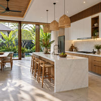 Meuble de cuisine en contreplaqué marin tropical sur mesure, résistant à l'humidité, îlot cascade, meuble de villa moderne